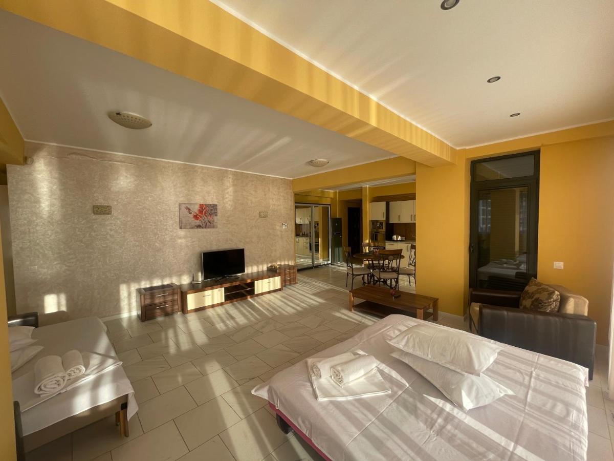 Sophia Lake View Suite Мамая Экстерьер фото
