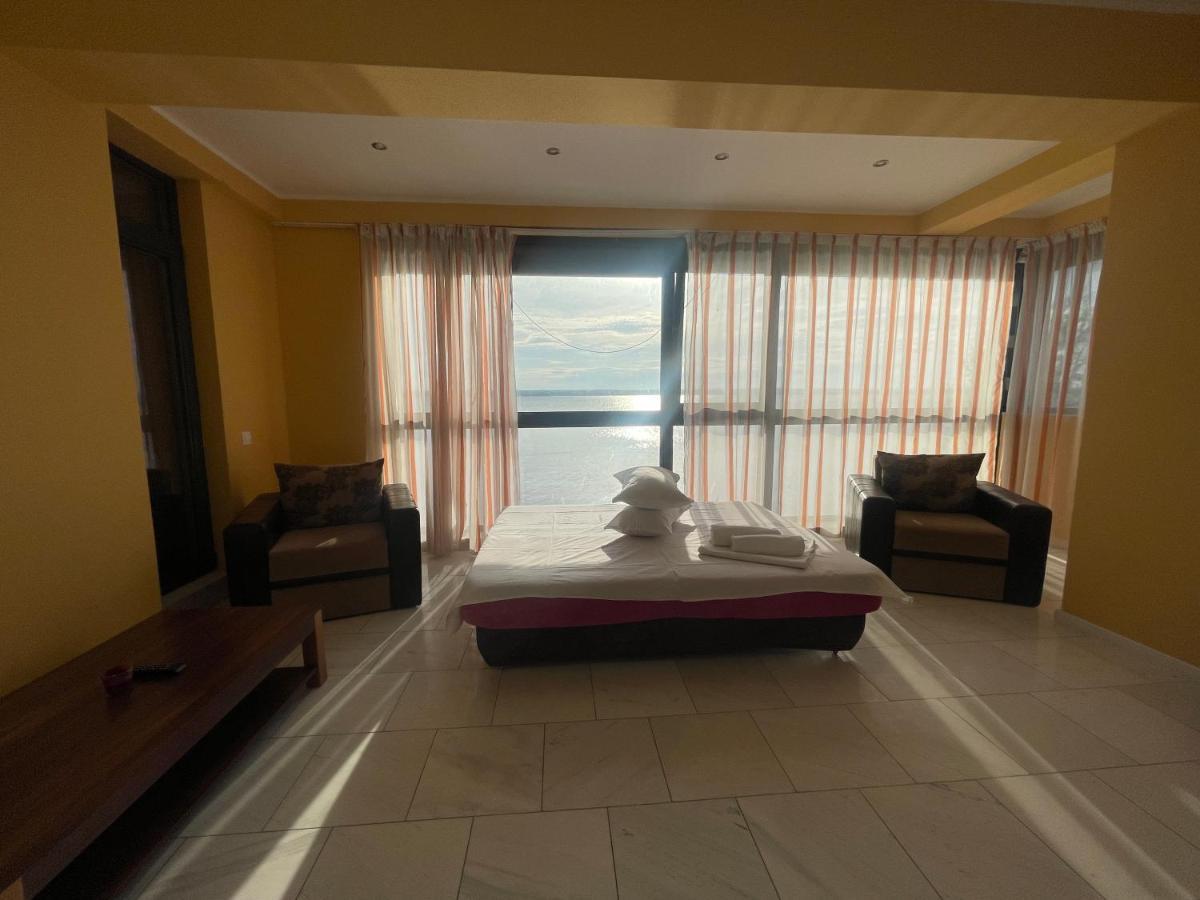 Sophia Lake View Suite Мамая Экстерьер фото