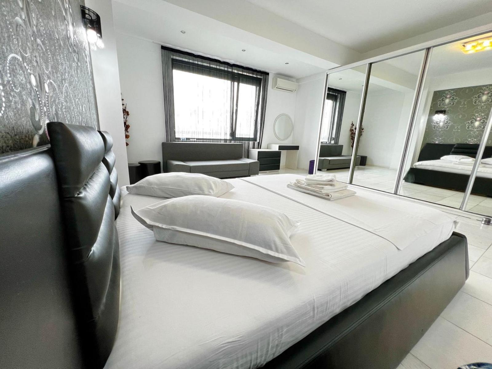 Sophia Lake View Suite Мамая Экстерьер фото