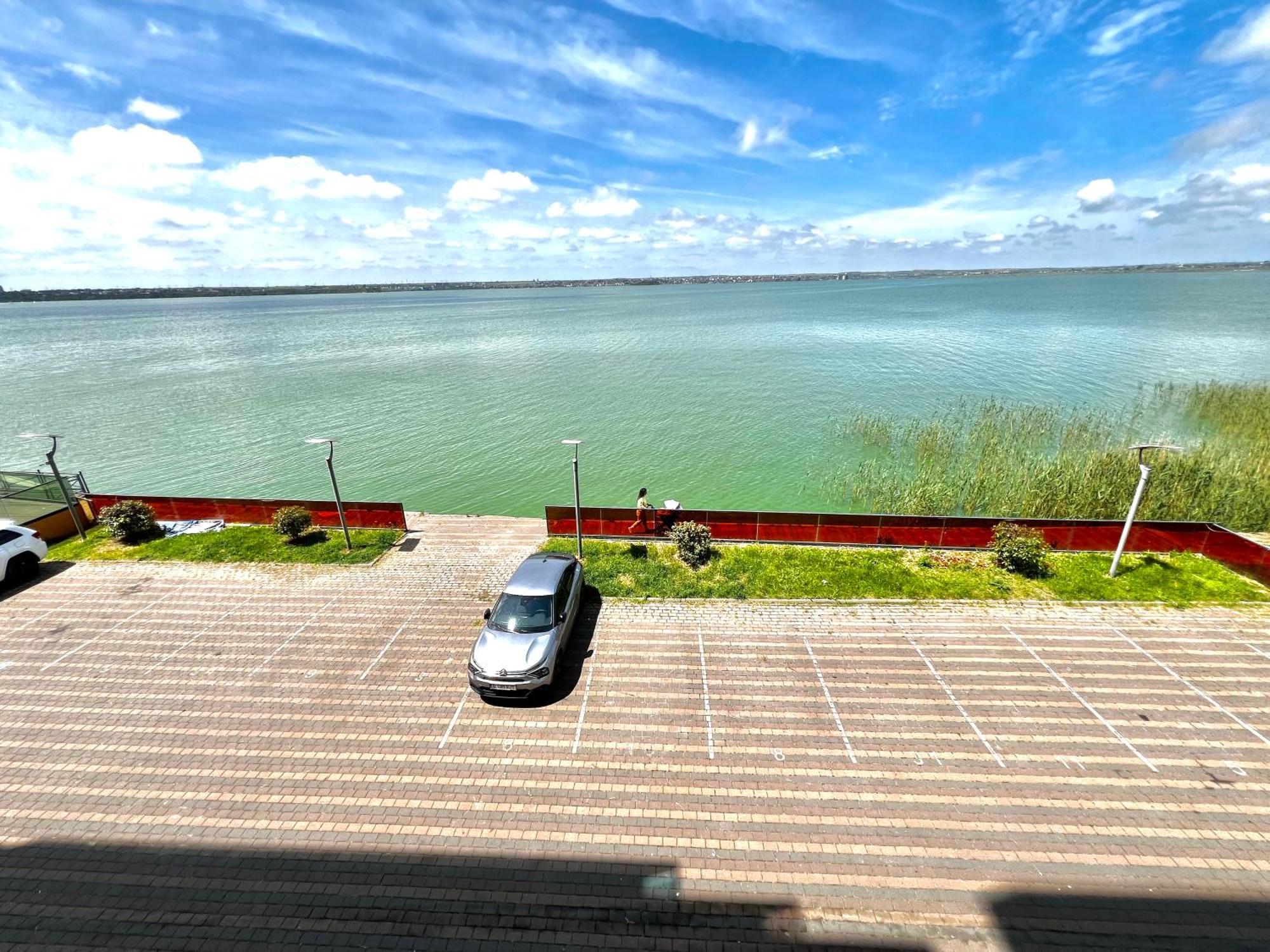 Sophia Lake View Suite Мамая Экстерьер фото